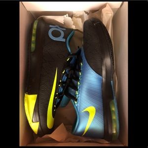 Nike kd sneakers